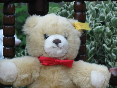 シュタイフ製　Molly Teddy bear - blond 019272.png