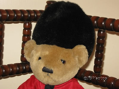 Harrods UK 12 inch Royal Guardsman Bear Jadees Antique Bear Shoppe