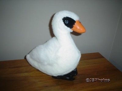 Ganz White Swan Vintage 1989 Heritage Collection 8 Inch