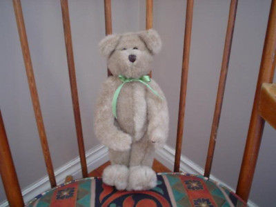 Vintage Heartfelt Collectibles Bear 1997 Stuffed Animals Plush 