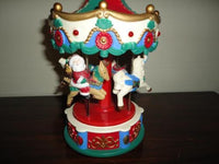 Christmas Moving Carrousel Merry-Go-Round Horses Plays Carols Santa