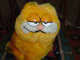 Dakin Vintage 1981 Garfield Plush Ground Nutshells