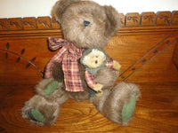 Boyds Bear of the Month Limited Edition 16 inch Papa with Baby Bear