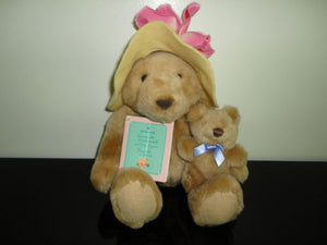 Hallmark BEARNADETTE CUDDLESWORTH & BABY FUZZMORE Bears