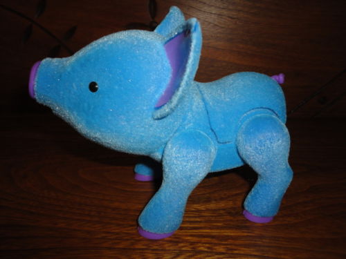 Blue pig toy top
