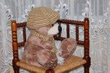 Dutch Holland Arjaans en Dochter Brown Sitting Bear Open Mouth Scarf Hat 15.7 in