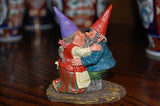 Rien Poortvliet Classic David the Gnome Statue Will and Ann Age from 0 - 400