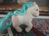 Vintage My Little Pony Fuzzy Felt Horse Cupcakes on Rear w Teal Blue Mane 5 in