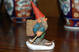 Rien Poortvliet Classic David the Gnome Statue Paul on Skites