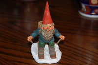 Rien Poortvliet Classic David the Gnome Statue Paul on Skites