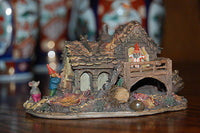 Rien Poortvliet Classic Villages David the Gnome Statue Gnome House and Mouse