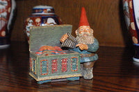 Rien Poortvliet Classic David the Gnome Statue Max with Chest No Markings