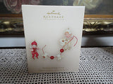 Hallmark Christmas Keepsake Ornament Club Holiday String-Along 2007 QXC7004