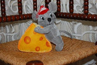 Vintage Gray Mouse with Cheese Plush Toy Pyramide Netherlands