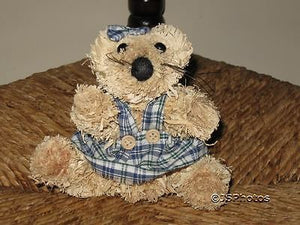 Old Vintage UK Girl Straw Mouse / Cat