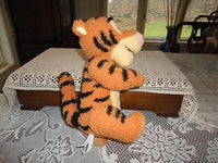 Mattel 1998 Singing TIGGER Jointed Battery Operated