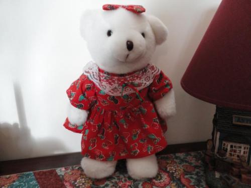 Ganz 1995 HUGSY Christmas Girl Bear White Plush 15 inch G1171