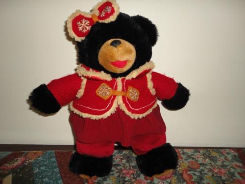 GIRL BLACK BEAR 2006 Annual Foot Dated Winter Clothing VERY RARE
