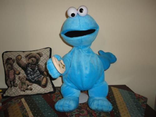 Cookie monster backpack toy 2025