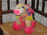 Russ Berrie UK Sandy The Camel Neon Pink Lips Metal Heart Hanger 92485