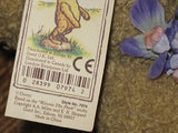 Gund UK Classic Pooh Shy With Flowers RETIRED 7974