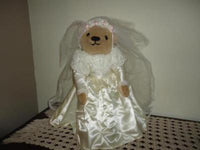 Franklin Mint Edwina Wedding Bride Bridal Bear Satin Lace Gown 18in. Garter Ring