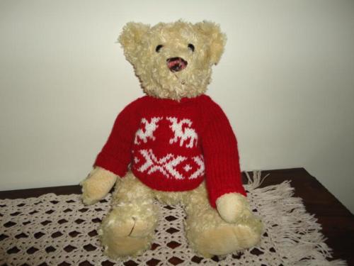 Presidents Choice Loblaws Christmas 17 Inch Teddy Bear Reindeer Knitted Sweater