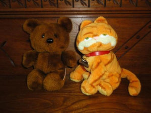 Dakin 1983 Pooky Bear & Garfield 2004 Ty Beanie Lot of 2 Toys