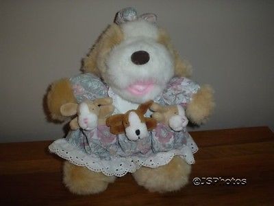 Ganz Sweet Talk Dogs 1994 Talking Dog And Puppies in Apron H1011