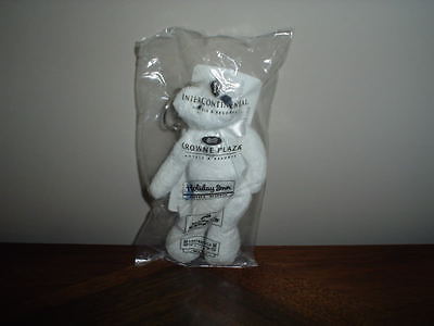 Holiday Inn / Crowne Plaza Hotel Teddy Bear Keychain Mint in Bag Souvenir