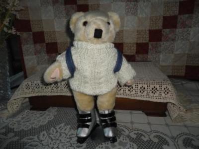 Roller Blade Bear Knitted Sweater & Backpack RARE