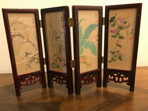 Vintage Chinese 4 Panel Screen Artist Hand Painted Silk Lacquer Rose Wood Glass